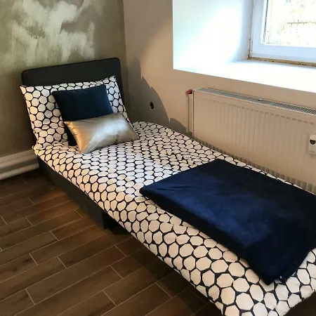 Jure In Apartman